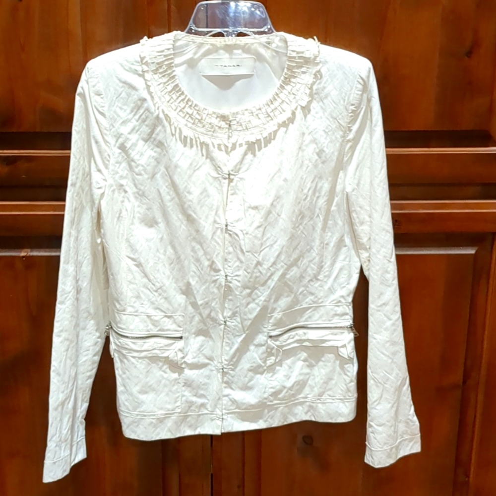 Trendy, lightweight Jacket by Tahari.
